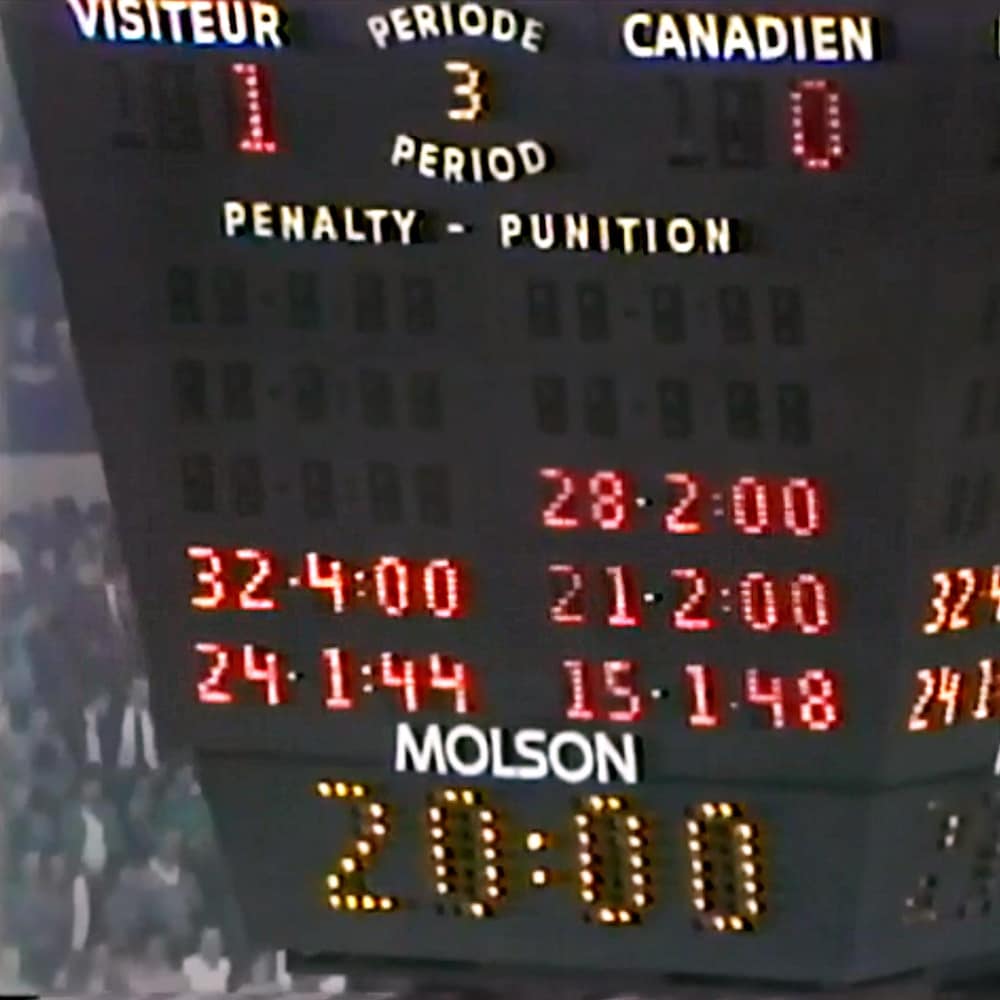 Le tableau de score au début de la troisième période, alors que le Canadien de Montréal tirait de l'arrière face aux Nordiques de Québec.