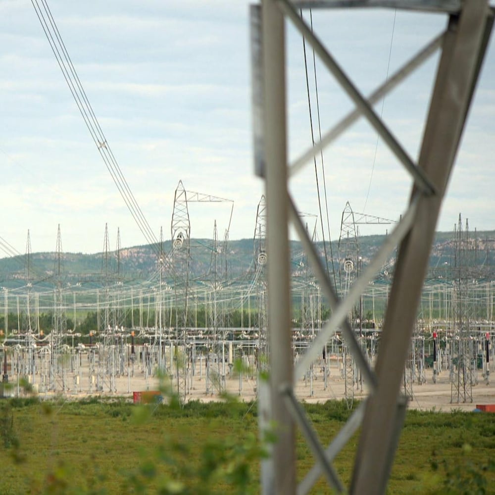 Des installations d'Hydro-Québec près du village cri de Nemaska, dans le territoire d'Eeyou Istchee, dans le Nord-du-Québec.