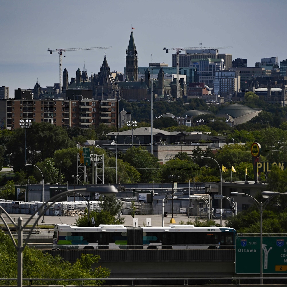 Le centre-ville d'Ottawa, vu de Gatineau, en septembre 2022.
