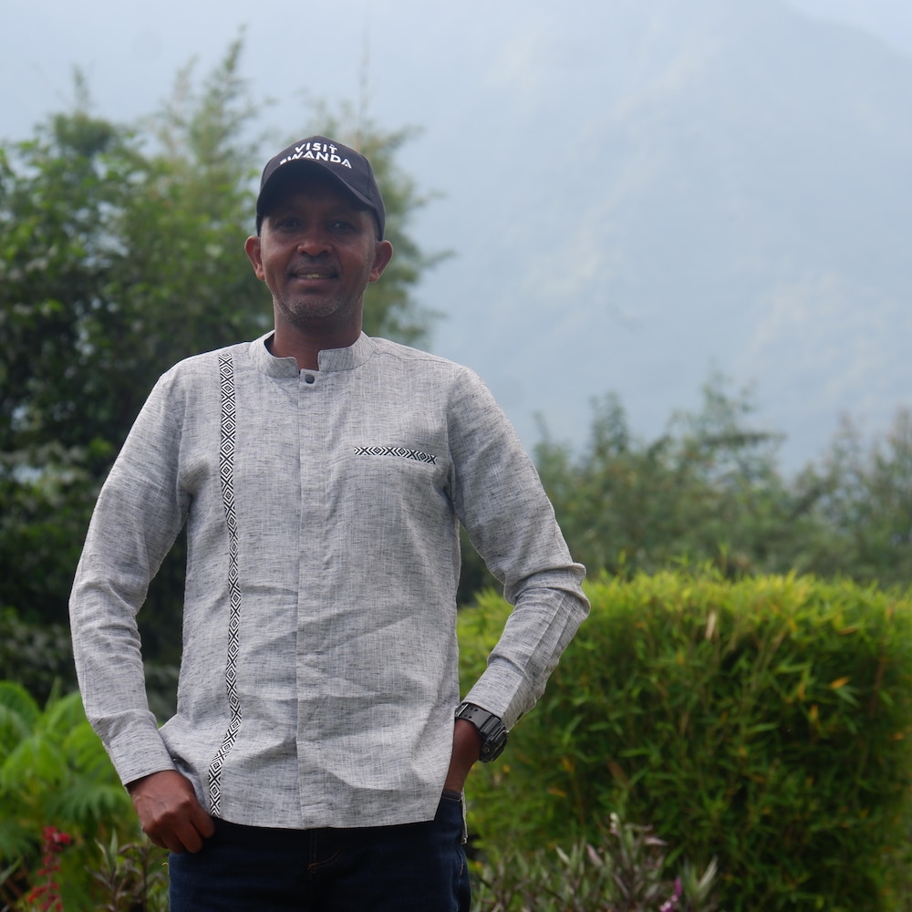 Prosper Uwingeli, directeur du parc des Volcans, au Rwanda.
