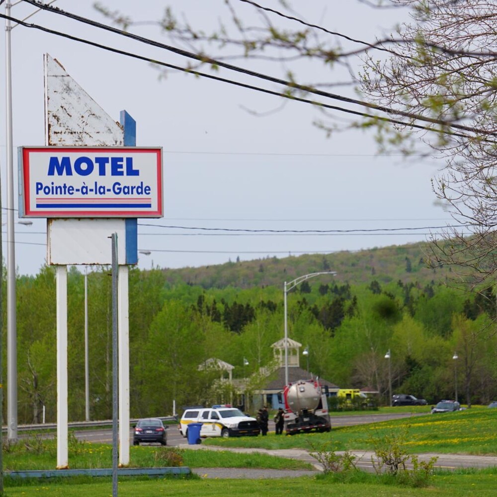 Fin de l’opération policière à PointeàlaGarde RadioCanada.ca