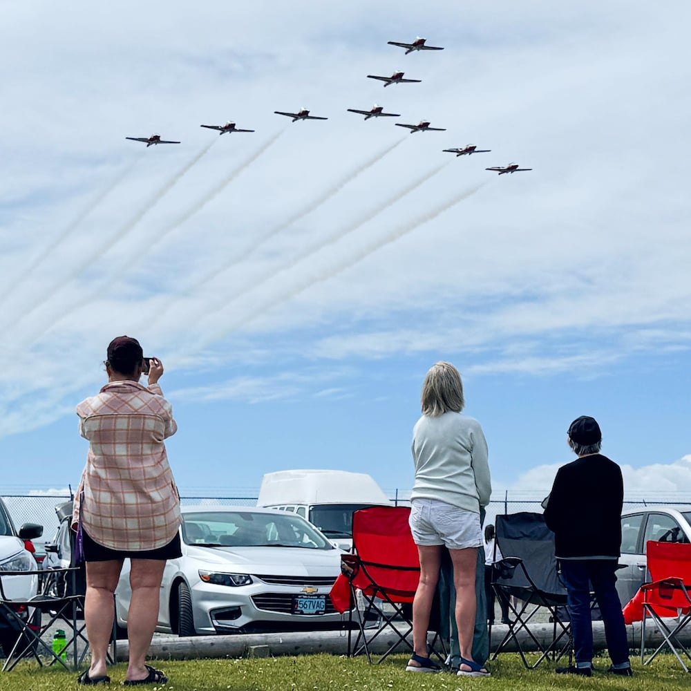 Nearly fifty people were gathered at Air Force beach in Comox, British Columbia on May 14.  fly inspire: snowbirds 2025
