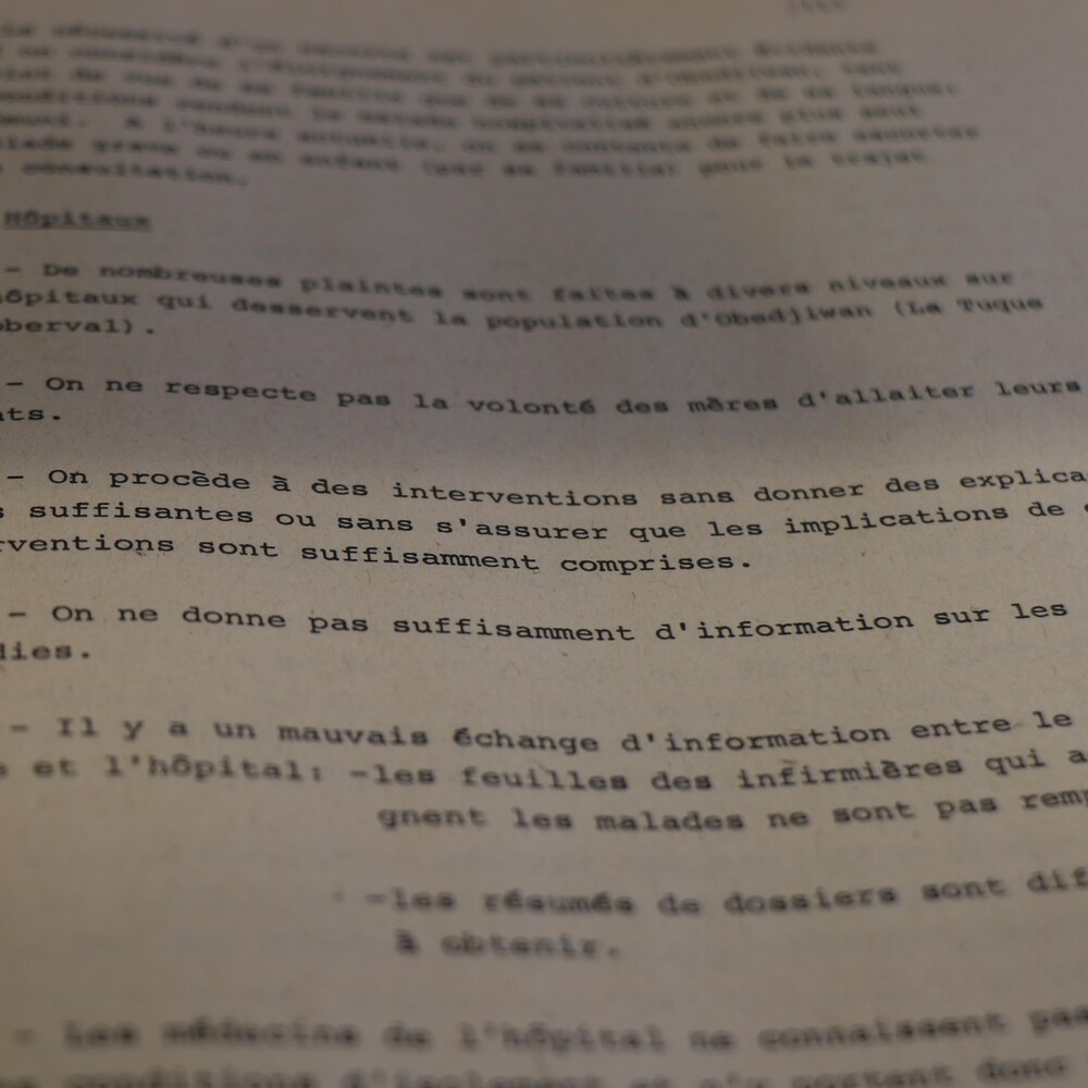 Une photo d'une page du rapport de 1982
