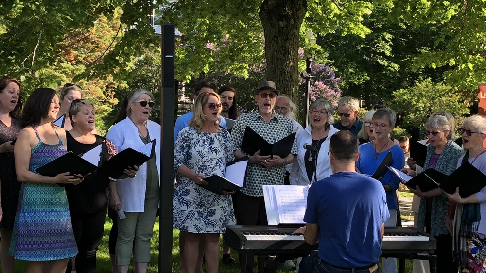 Un spectacle pour souligner les 50 ans de l’ensemble Voix d’Acadie ...