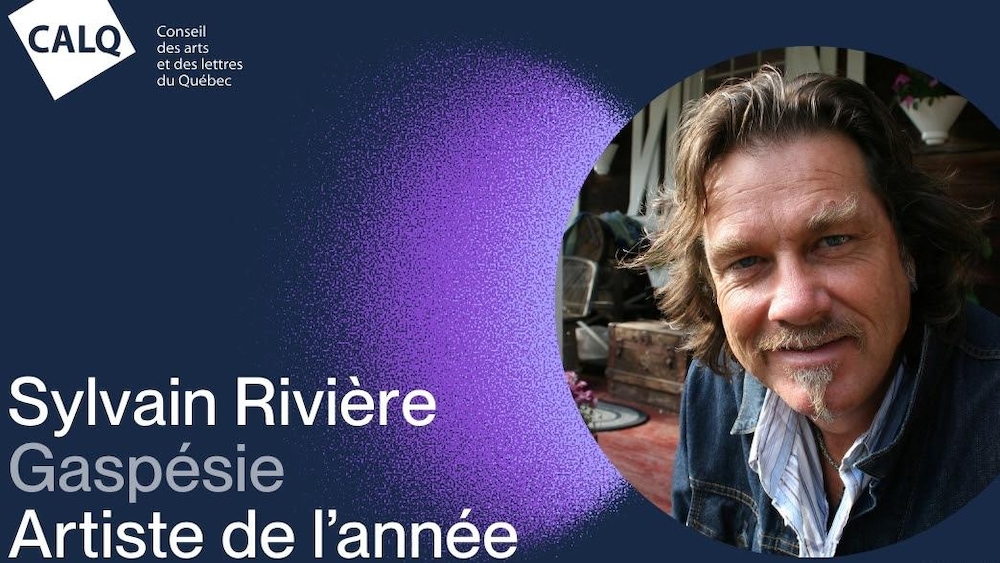 Image montrant la photo d'un homme portant la moustache, les cheveux longs et une veste en denim.