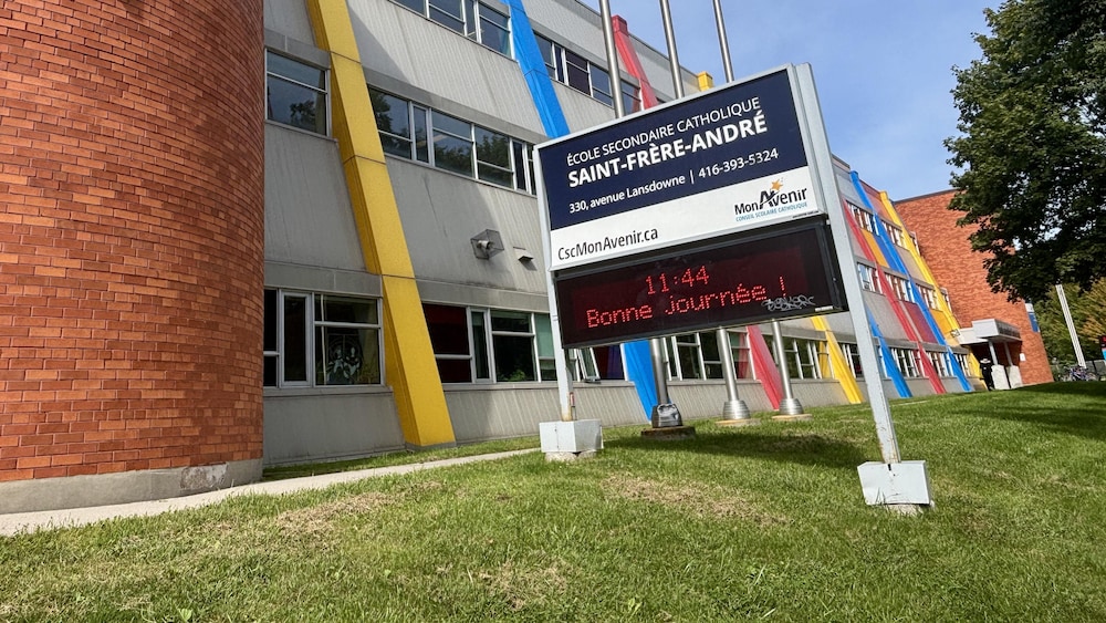 L'École secondaire catholique Saint-Frère André a fait sa rentrée ce mardi 8 septembre.