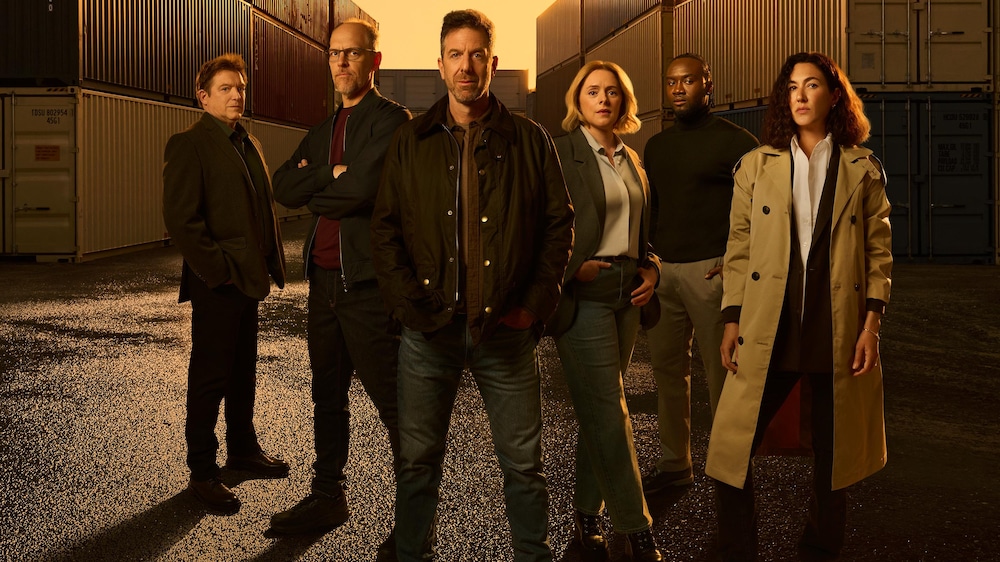 Aetios Photo officielle d'Antigang avec les personnages d'Antigang.