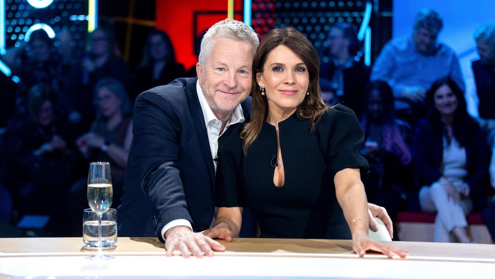 Fair play / Marc-André Lapierre André Robitaille et Julie Perreault sont à la table des Enfants de la télé.