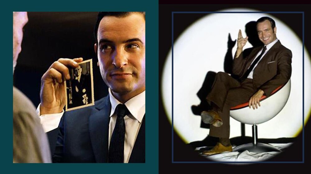 À droite, un homme (Jean Dujardin) montre une photo, et à gauche, le même homme est assis sur une chaise entouré d'un halo de lumière blanche.