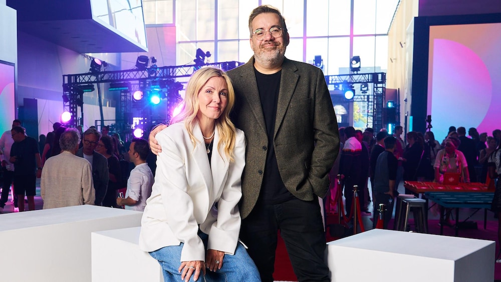 Radio-Canada / Julien Faugère Véronique Cloutier et Jean-Sébastien Girard de l'émission Je t'attendais, Zénith et Tout le monde en parle.