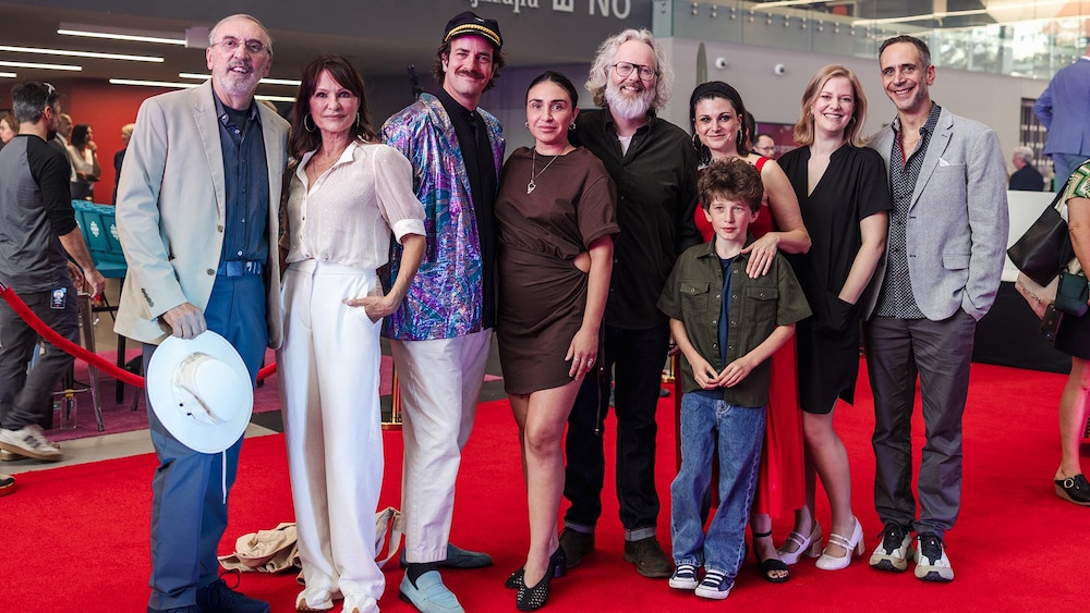 Radio-Canada / Katya Konioukhova Les interprètes de Temps de chien sur le tapis rouge.