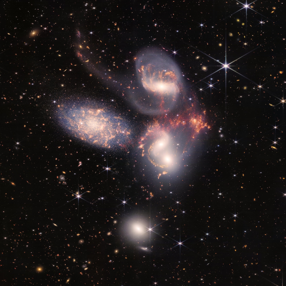 Une image du télescope spatial James Webb montre quelques unes des galaxies de la Quintette de Stephan.