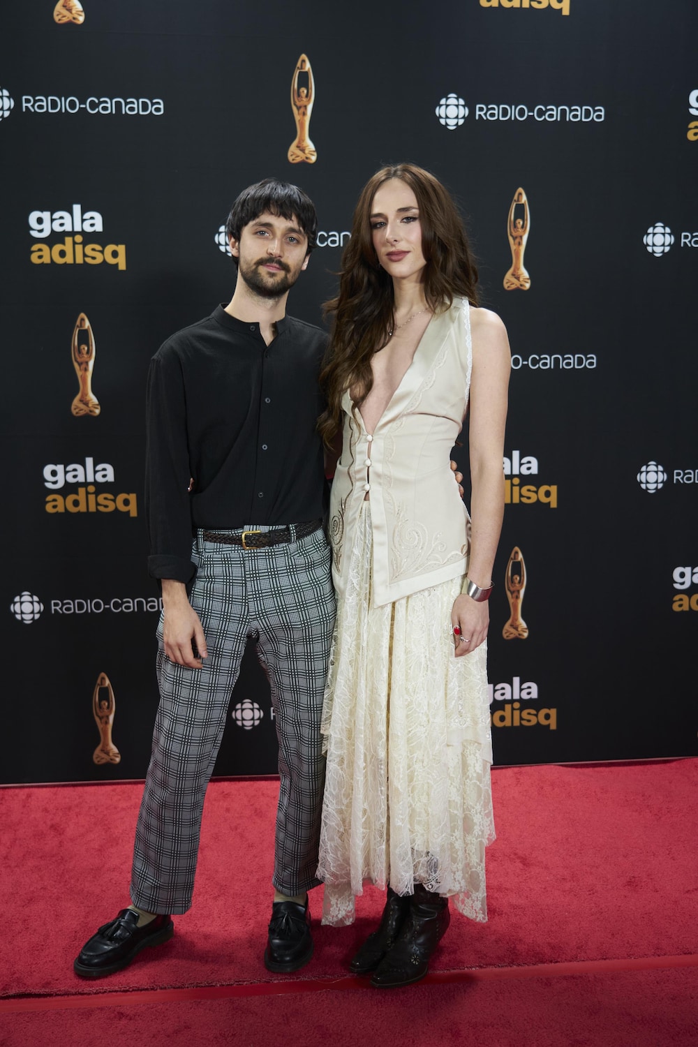 Les photos du tapis rouge de l’ADISQ 2025 | ICI Télé | Radio-Canada