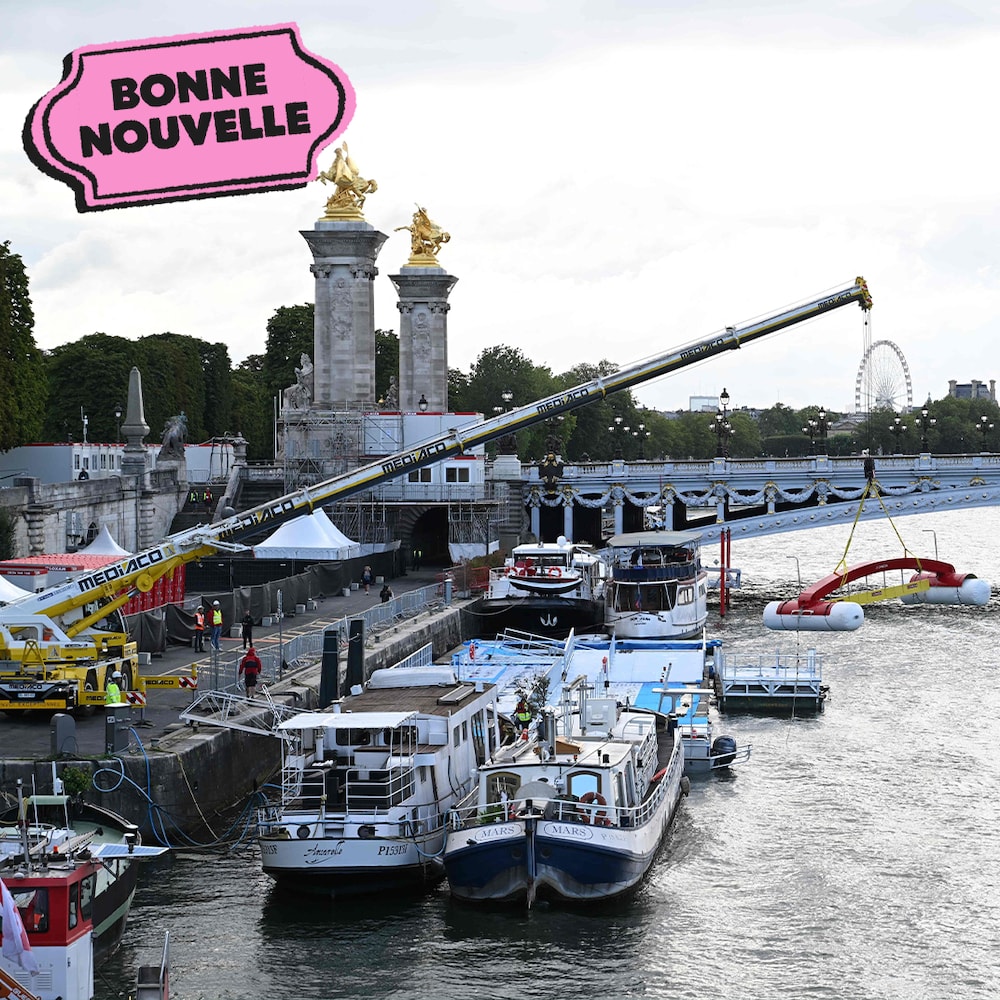 Un projet de nettoyage et baignade publique dans la Seine à Paris avec un collant de MAJ "bonne nouvelle".