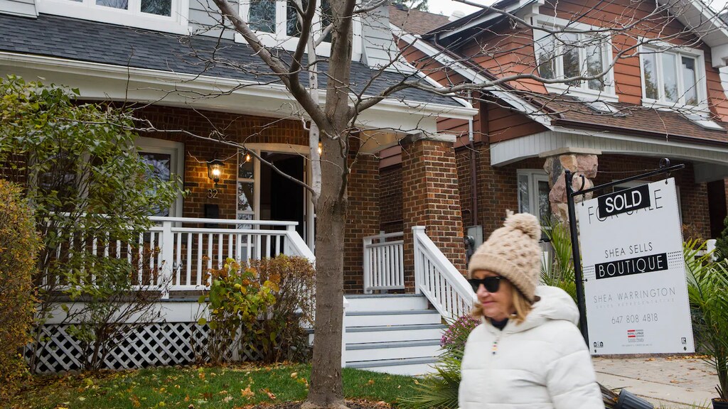 Normal Canadian House Presyo ng bahay sa Canada bumaba muli noong Nobyembre, sa $632,802 ...