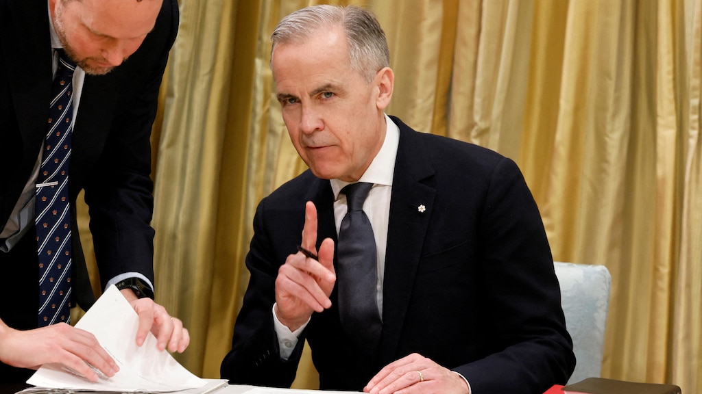Pourquoi Mark Carney renonce-t-il à sa triple citoyenneté? | Radio ...