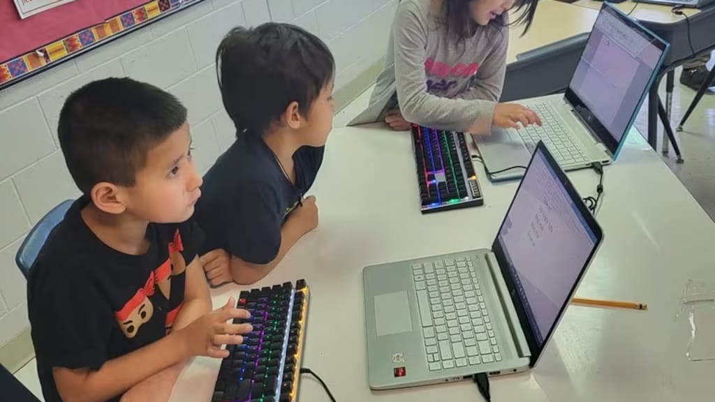 Lalaki mula sa Sask. First Nation gumawa ng Dene computer keyboard ...