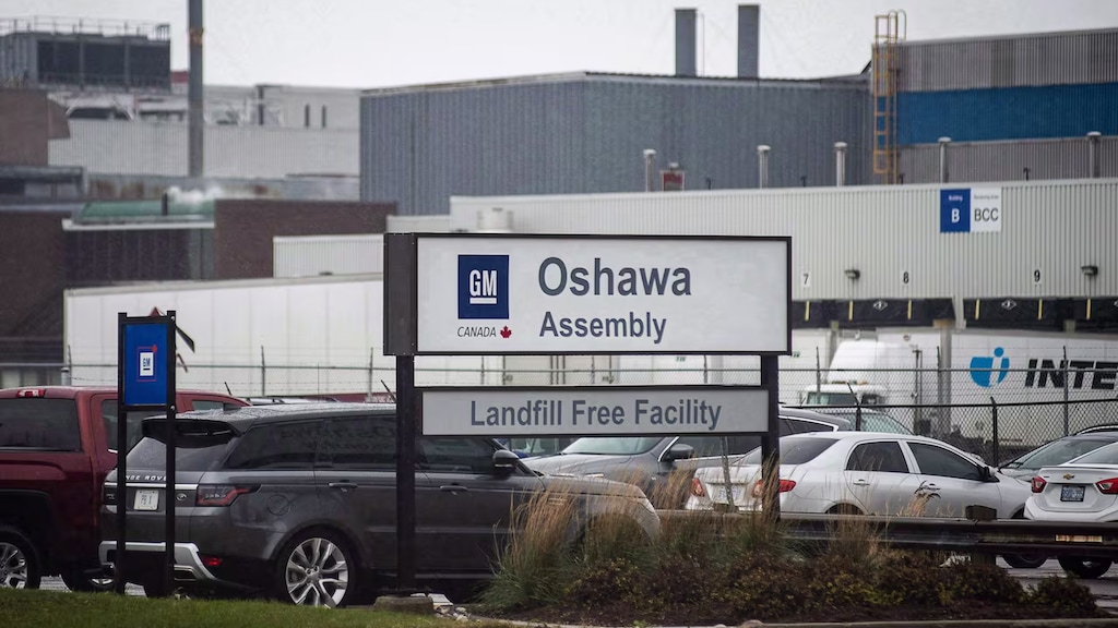 GM Canada layoffs hit Oshawa plant, putting up to 1,200 autoworkers out of work Friday | Radio-Canada.ca