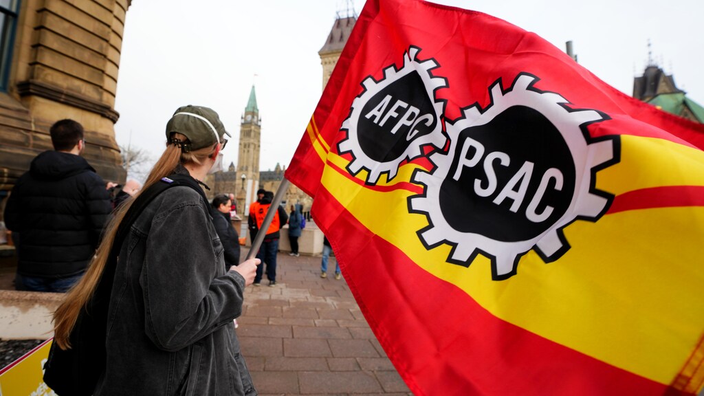 How the PSAC strike will affect Canadians | Radio-Canada.ca
