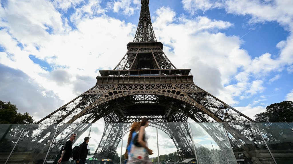 Paris Mayor Launching Investigation After Hindu Group Visit Limits paris-mayor-launching-investigation-after-hindu-group-visit-limits