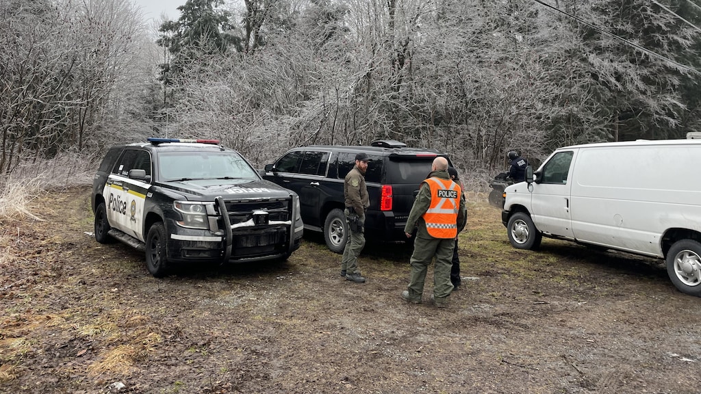 Migrant found dead near Quebec’s Roxham Road border crossing | Radio ...