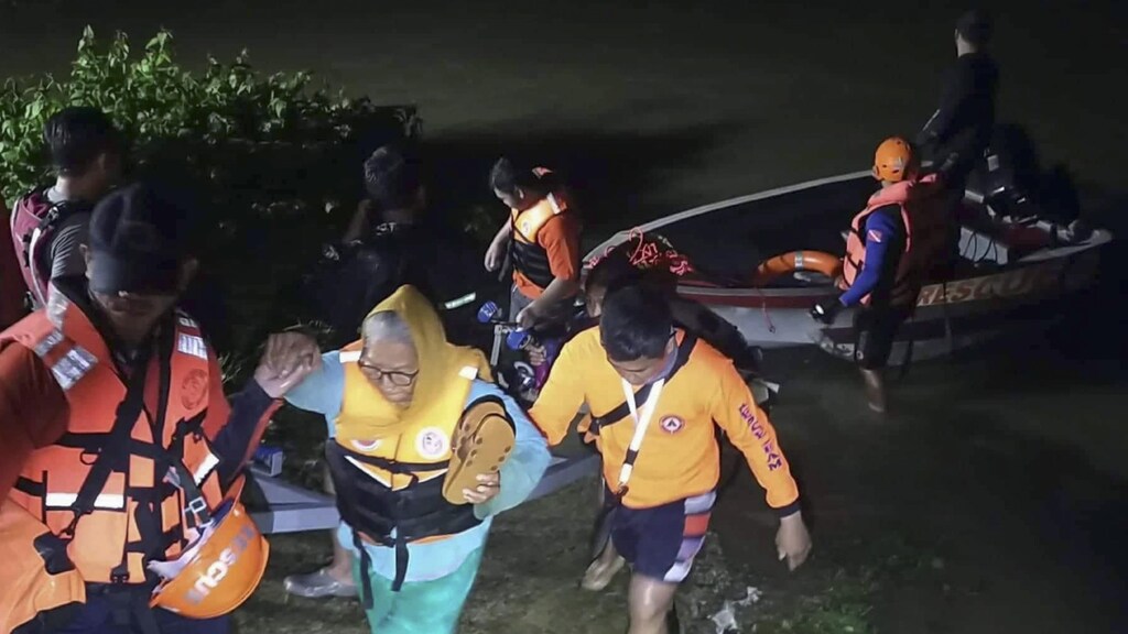 Philippine Rescuer Model Bagyong Florita iniwan ang libo-libo na walang tahanan, 3 sugatan sa ...