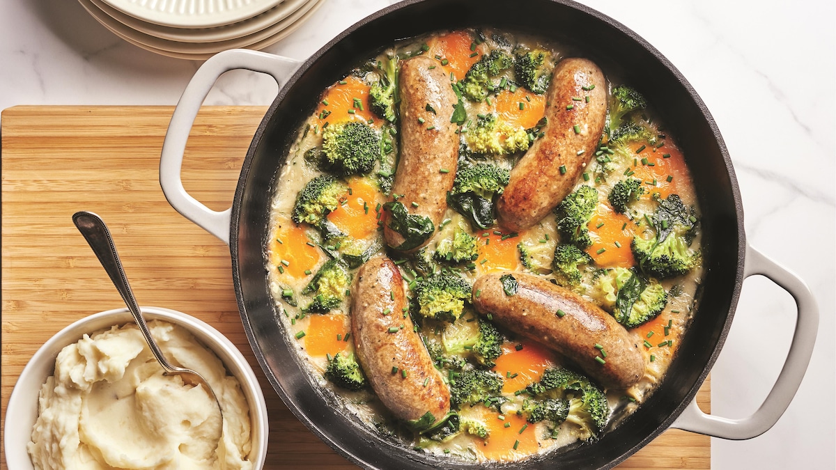 Casserole de saucisses et de brocoli au cheddar Mordu