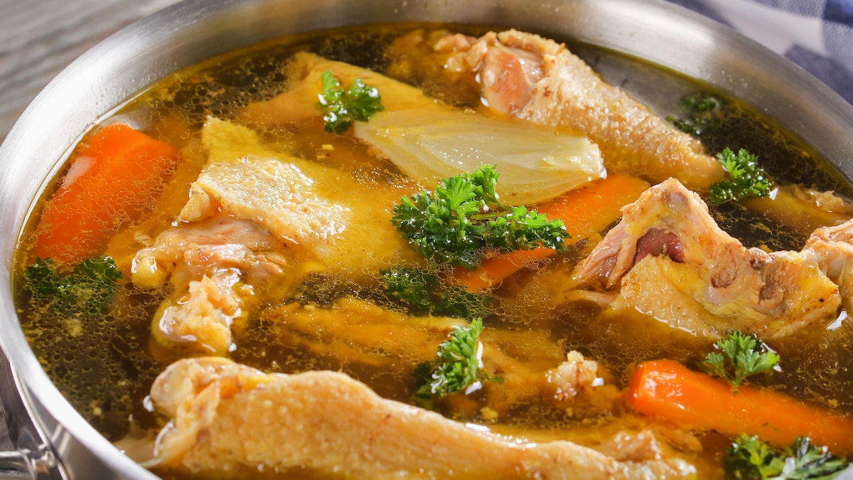 Bouillon De Poulet Mordu