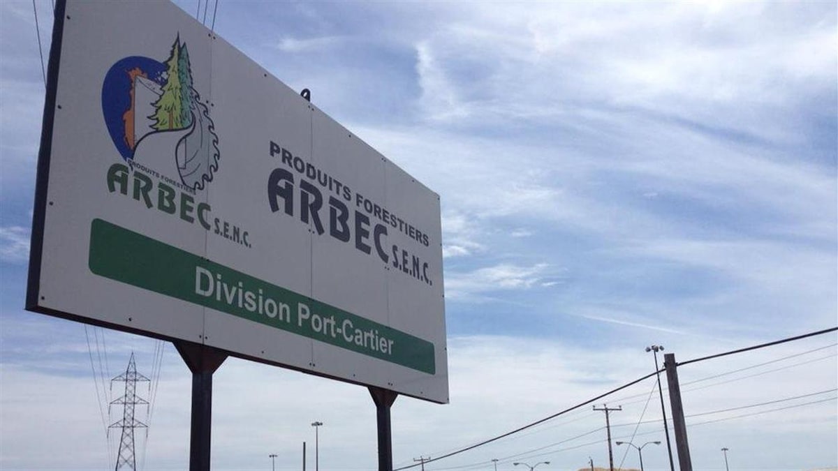 Produits forestiers Arbec à Port-Cartier.