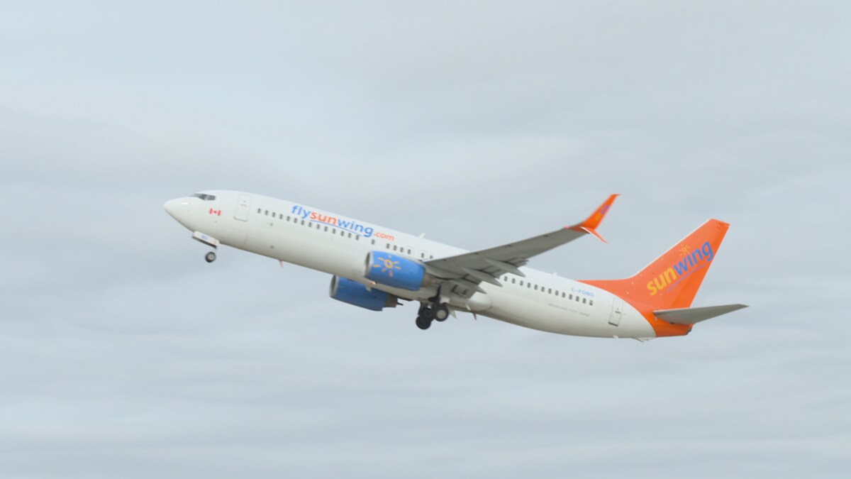 Un avion de Sunwing dans les airs