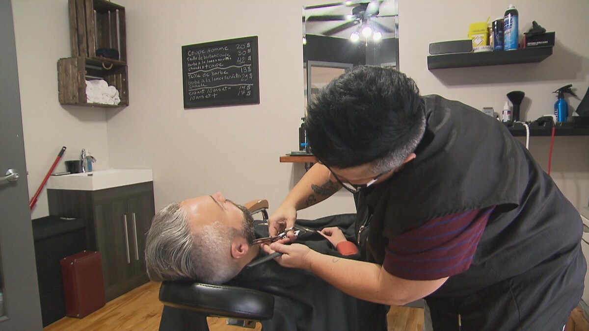Le métier de barbière en croissance Le téléjournal SaguenayLacSaint