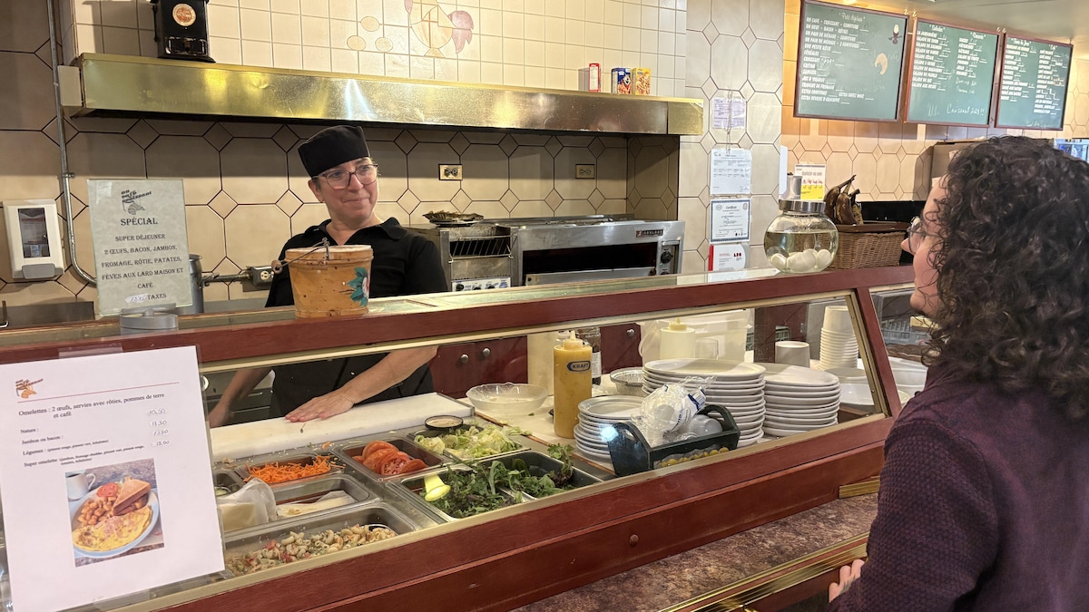 Après 40 ans, le restaurant Café croissant de la rue Racine fermera ses ...