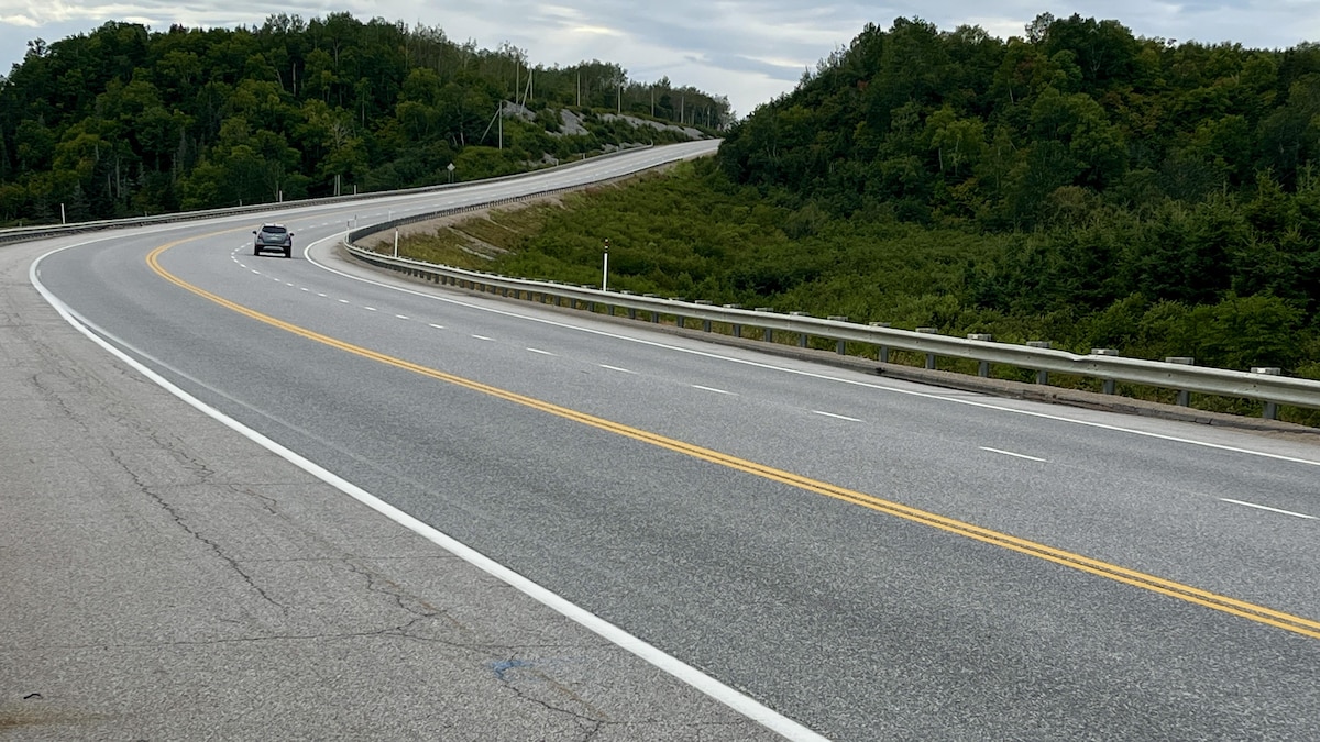 cote-hickey-route-138-colombier.jpg