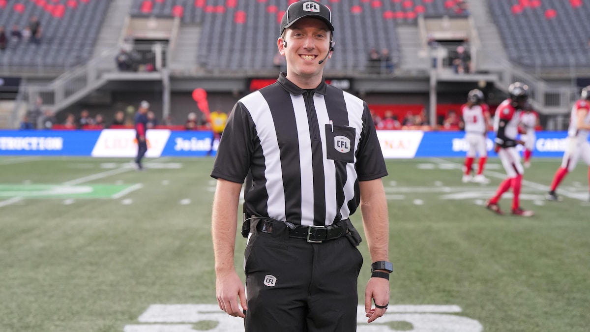 Éric LeBlanc, premier néo-brunswickois à arbitrer dans la LCF