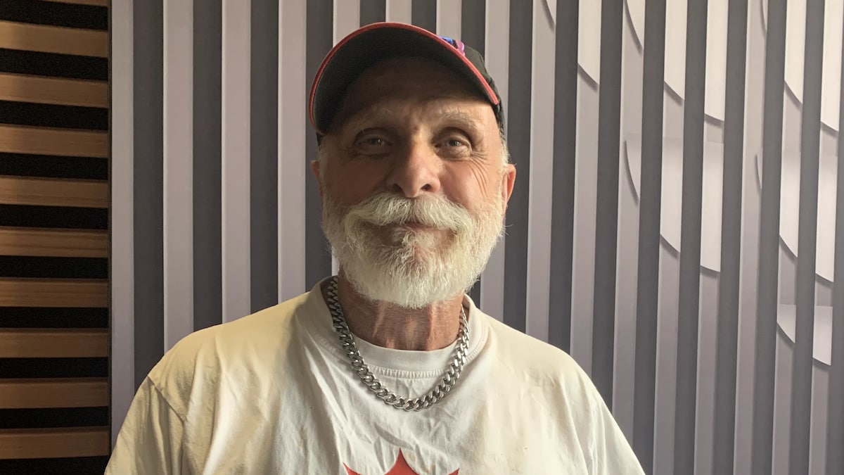 De Fredericton à Halifax : le parcours associatif et militant de Francis Young