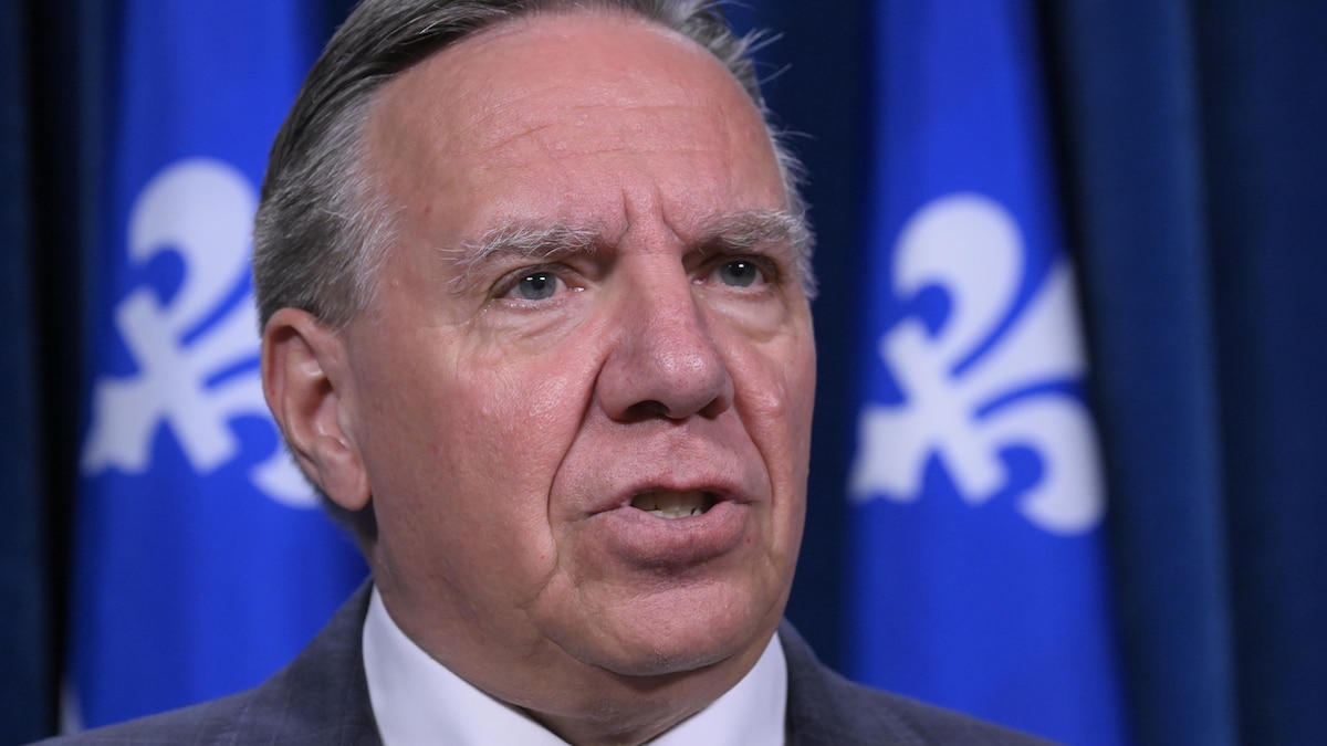 François Legault, en conférence de presse.
