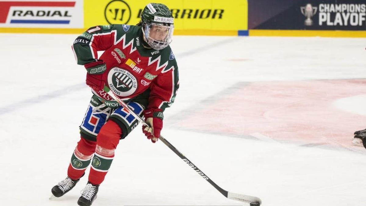 Sarah-Ève Coutu-Godbout sur la même glace que Pierre Turgeon et les Anciens Canadiens