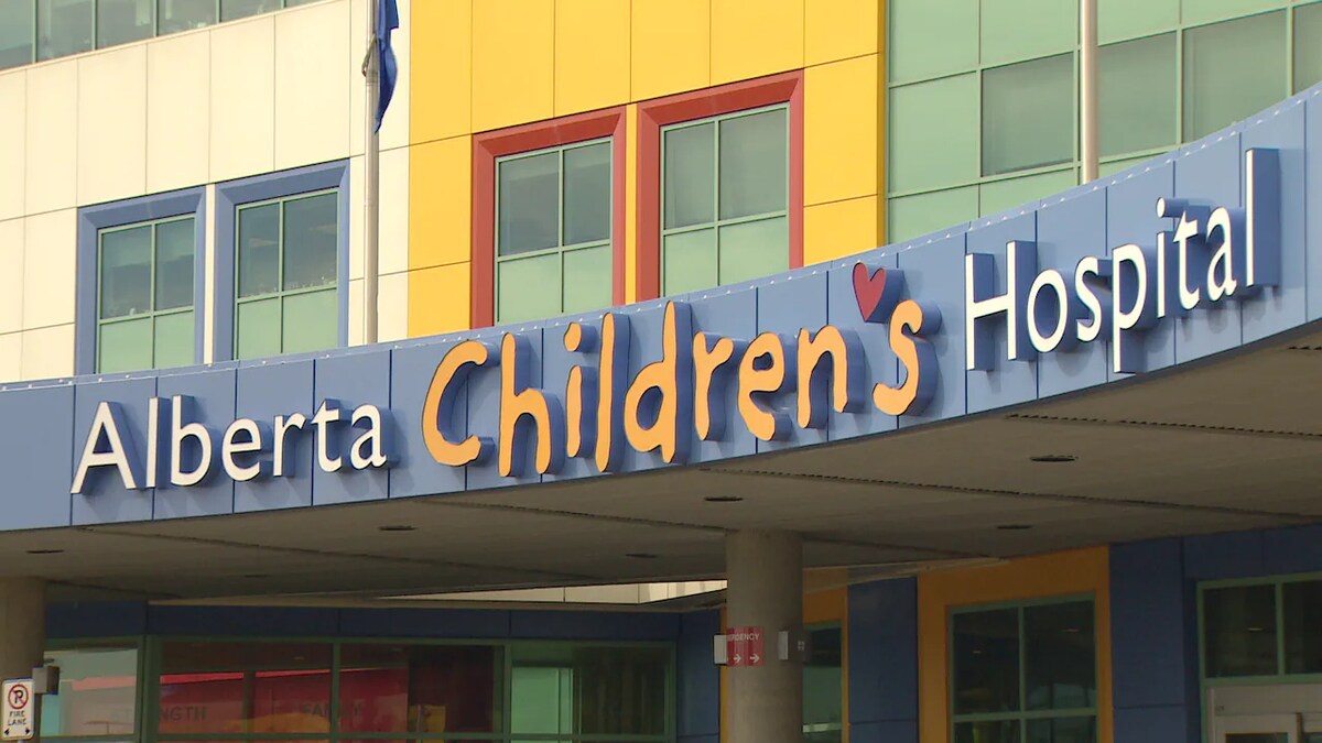 La façade de l'Hôpital pour enfants de l'Alberta. 