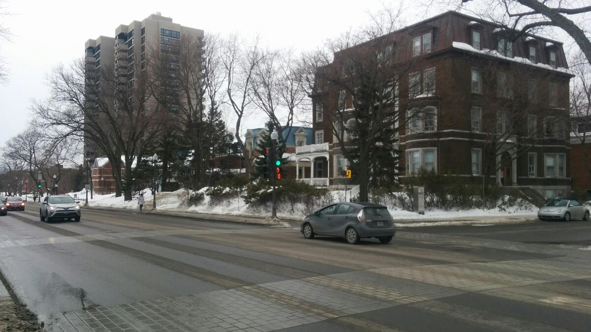 Intersection de la Grande-Allée et de la rue des Érables