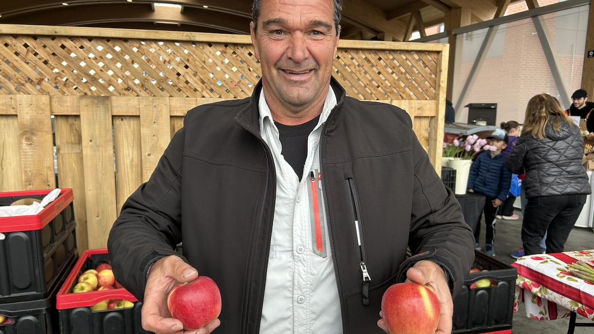 Les marchés publics en mode été | Le téléjournal Estrie
