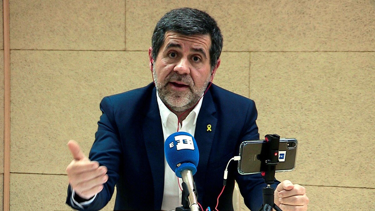 Le politicien Jordi Sanchez en conférence de presse.