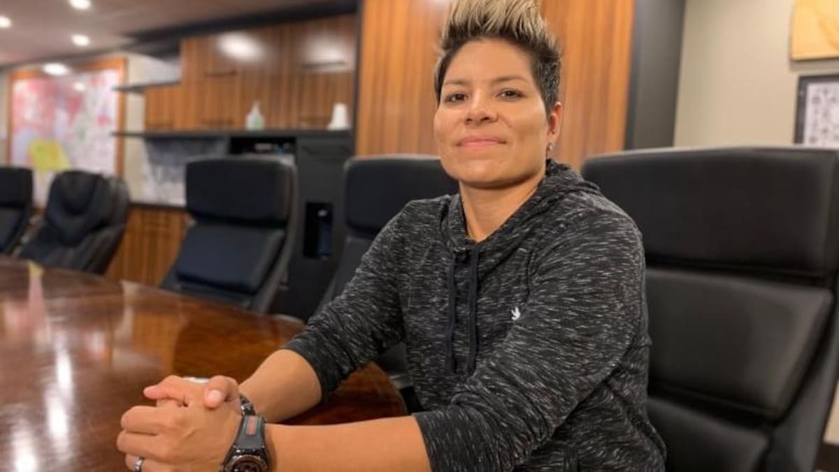 une-premi-re-femme-la-t-te-de-kahnawake-le-t-l-journal-avec-patrice-roy