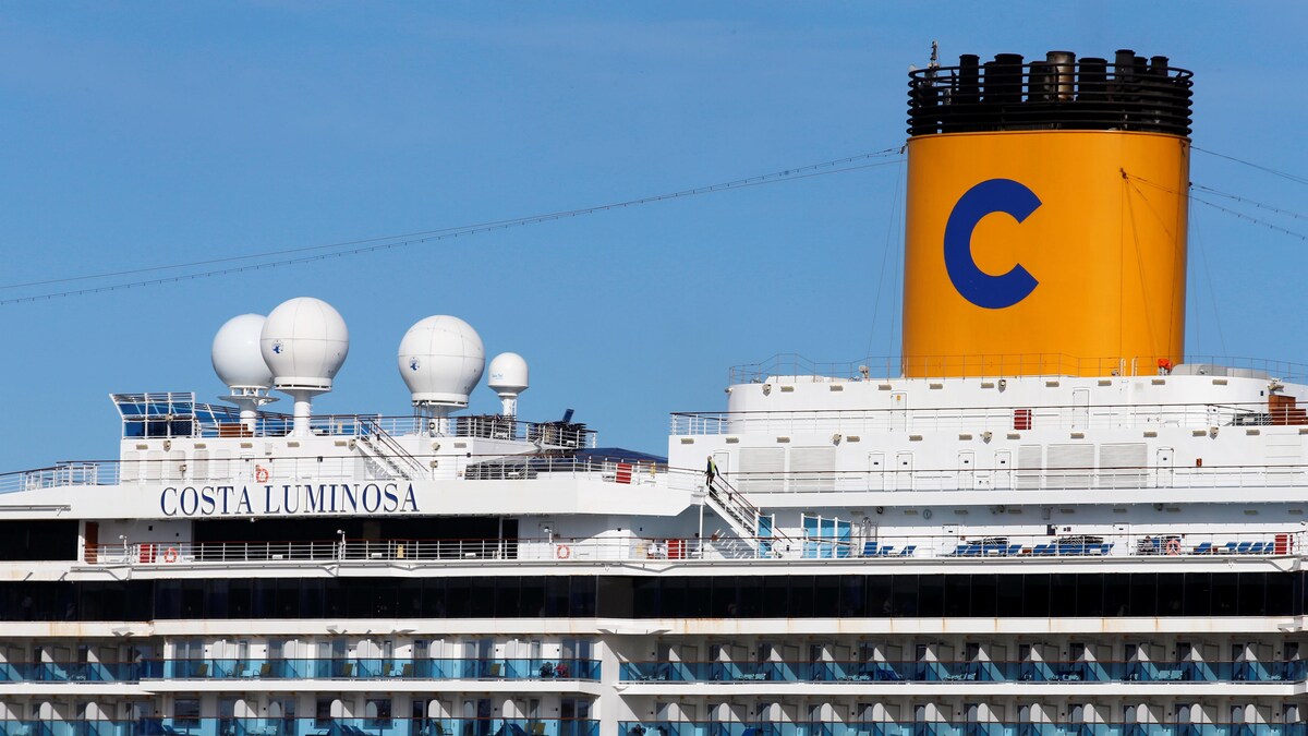 Le navire de croisière Costa Luminosa.