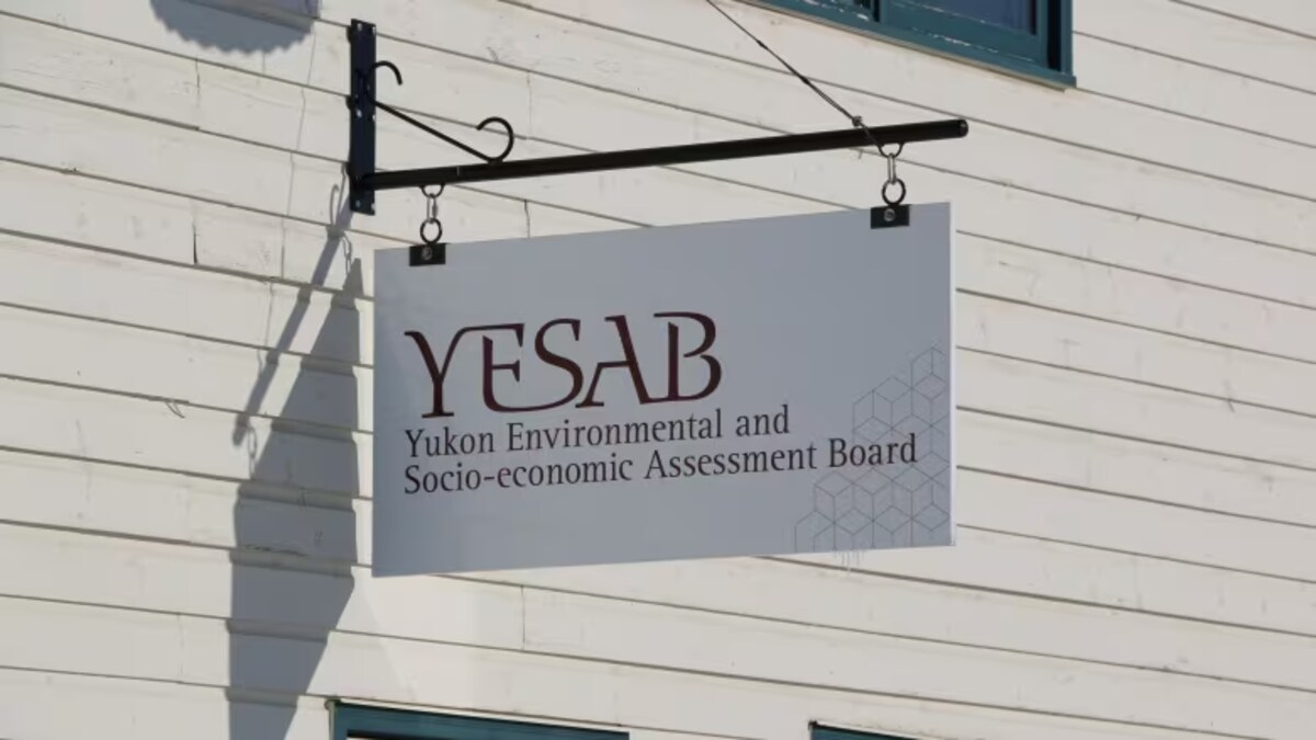 L'affiche de l'Office d'évaluation environnementale et socio-économique du Yukon.