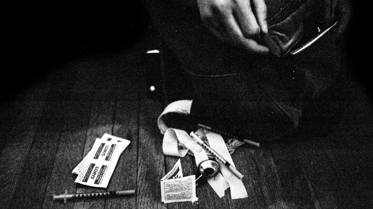 Des seringues et d'autre équipement pour la consommation de drogue par injection.