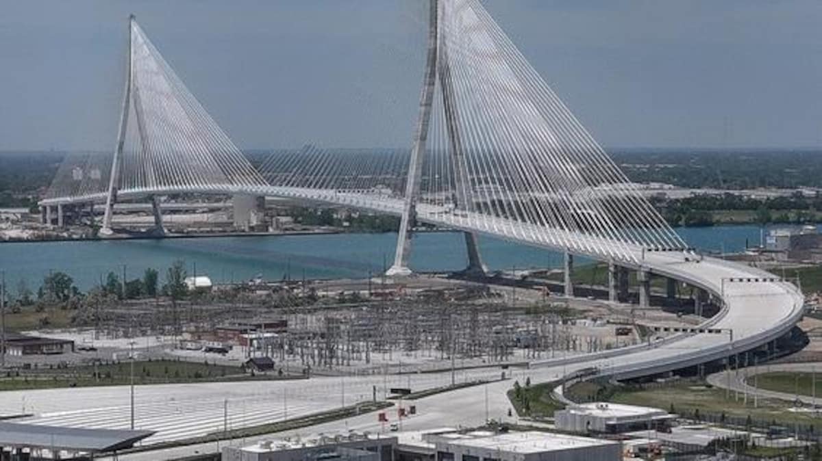 Les camionneurs sont frustrés du report de l’ouverture du pont Gordie-Howe