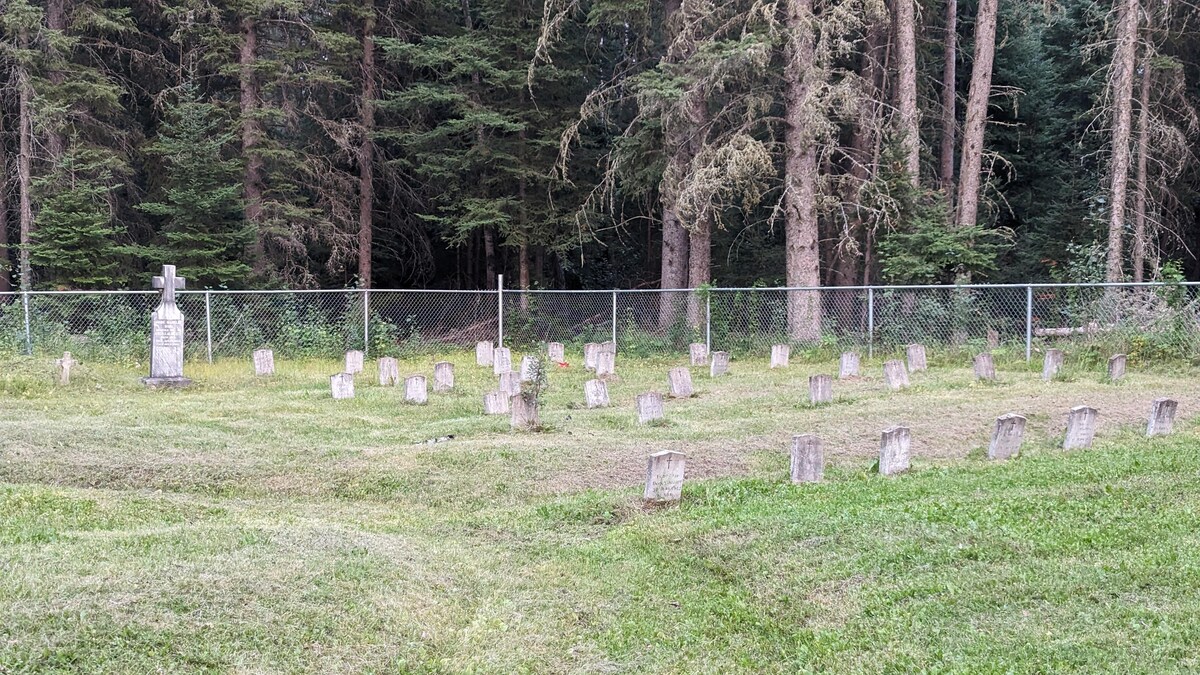 Le cimetière du pensionnat pour Autochtones de Beauval.