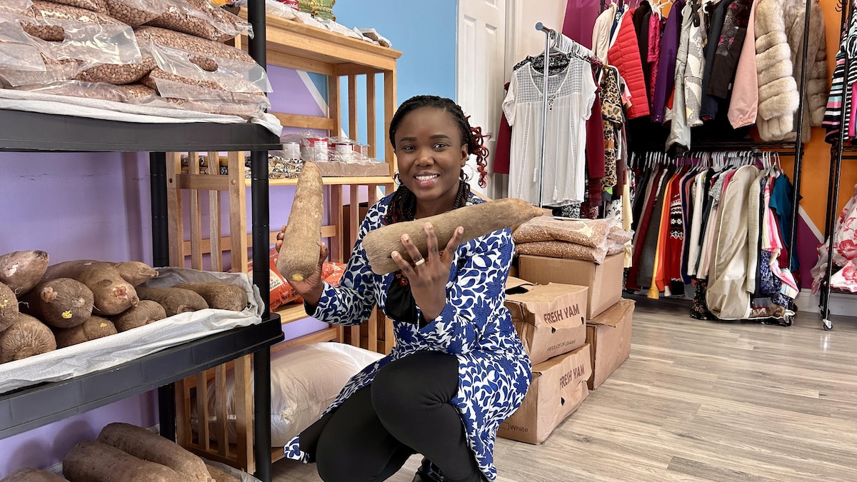 Portait Adebola Adefioye. 