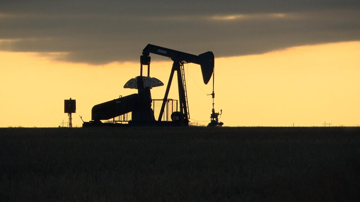 Un puits de pétrole en Saskatchewan