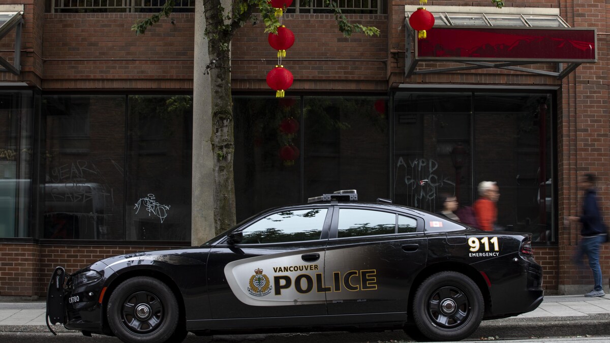 Une voiture de la police de Vancouver dans le quartier chinois de Vancouver, le 12 septembre 2023.